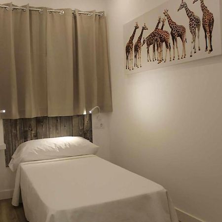 Hostal royal begoña Madrid Exterior foto