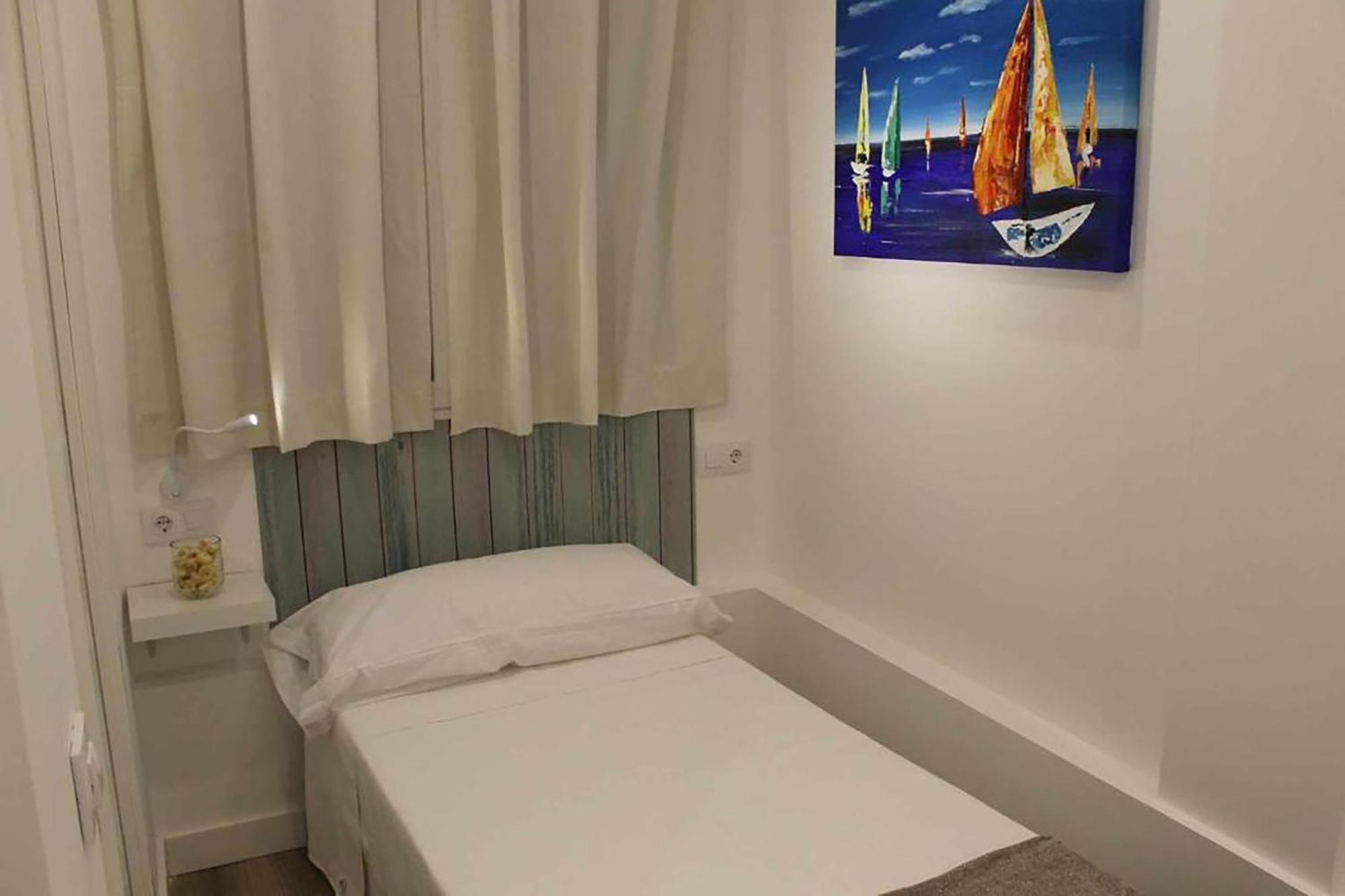 Hostal royal begoña Madrid Exterior foto
